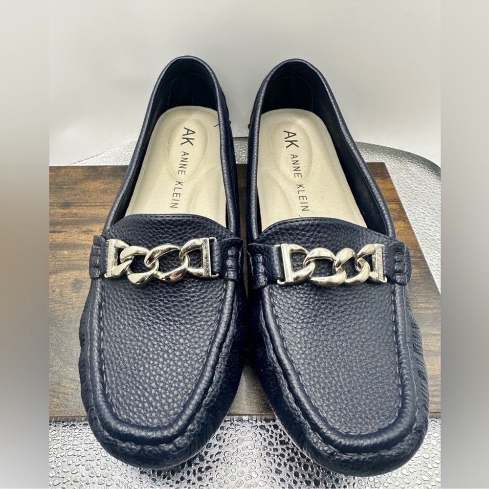 Anne Klein iFlex Silvee Blue Pebbled Leather Chain Loafer 7.5 - Picture 2 of 8